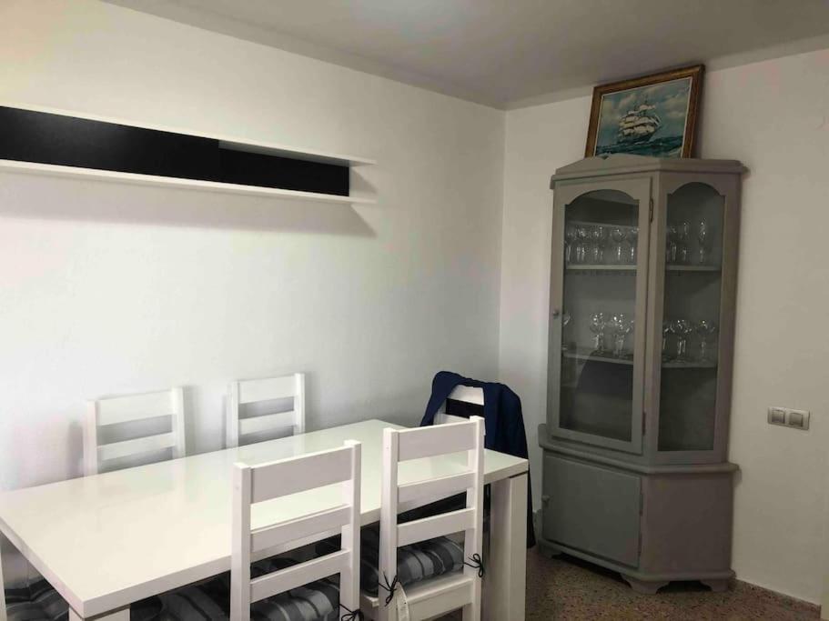 Vacaciones Canet Playa - En Primera Linea Канет-де-Беренгер Экстерьер фото